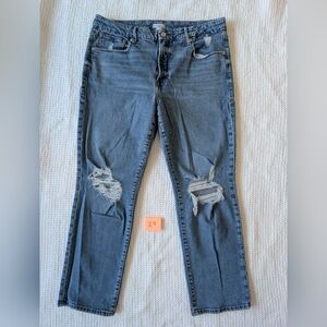 Good American Distressed Straight Jean // Medium Wash